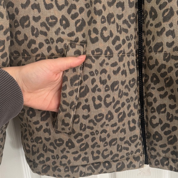Leopard Print Jacket - Picture 2 of 6